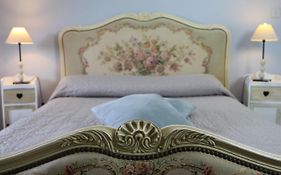 Chambre 1 PEYROUTAS Vignonet St Emilion