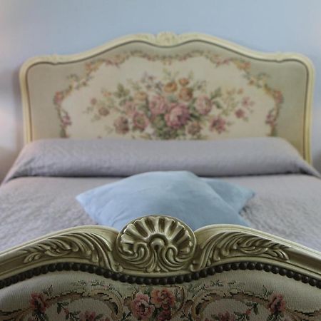 Chambre 1 PEYROUTAS Vignonet St Emilion Extérieur photo